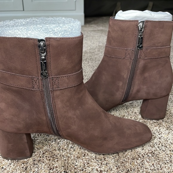 Marc Joseph Madison Brown Suede Leather Boot 8.5 - Picture 5 of 5